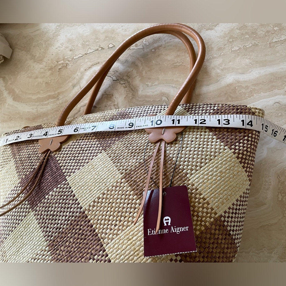 *NWT* Etienne Aigner Straw Tote, Camel color - Picture 11 of 12